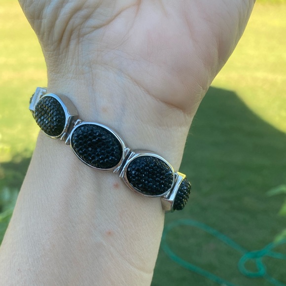 Embassy by Gruen black sparkle stretch watch Japan movement fully functioning - Picture 7 of 7